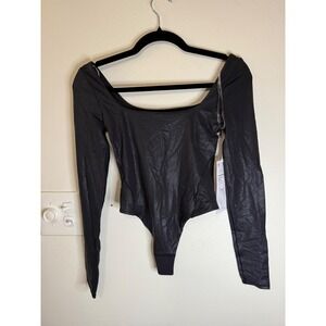 Lululemon Wundermost Nulu Square Neck Shine Bodysuit Size XS Black NWT $98 MSRP